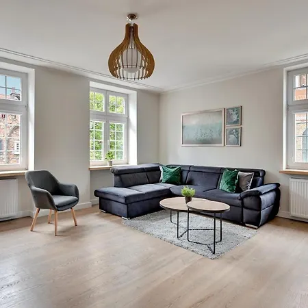 Mariacka Street Charm, Main Old Town By Downtown