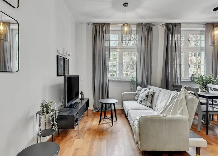 Mariacka Street Charm, Main Old Town By Downtown